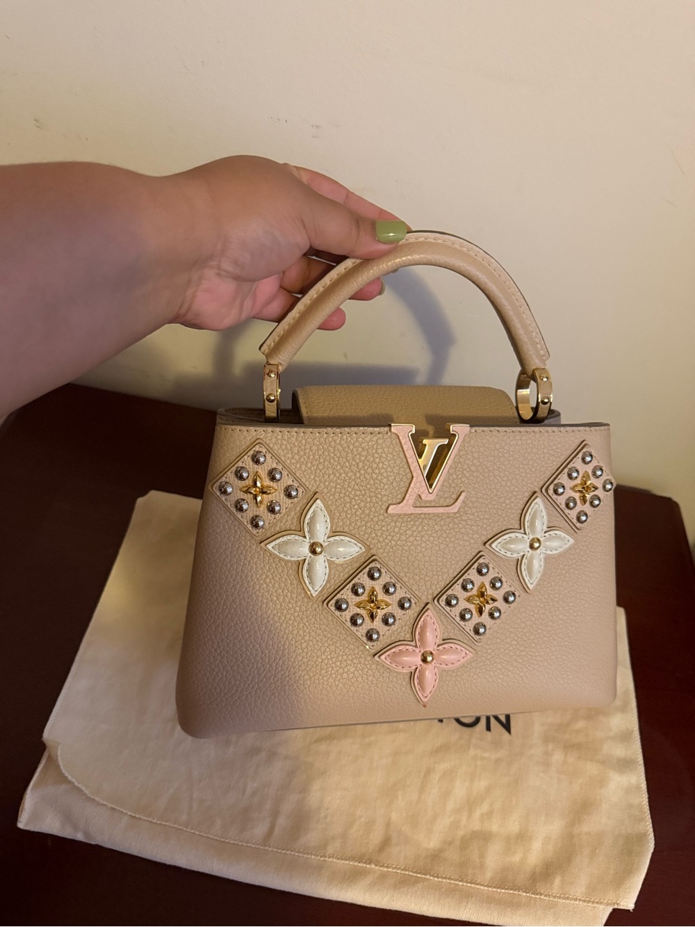 Louis Vuitton Beige Capucines Mini Satchel with Floral Stud Details - Picture 2 of 11